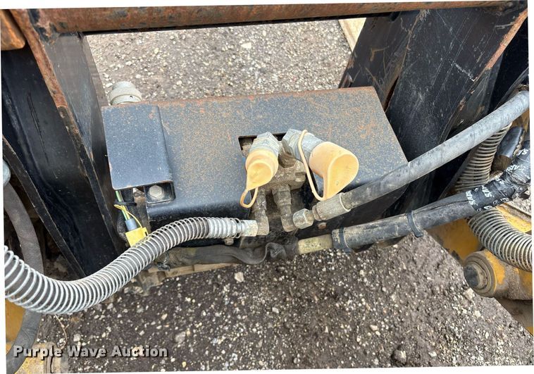 image for item EM2210 2010 Caterpillar 420E backhoe