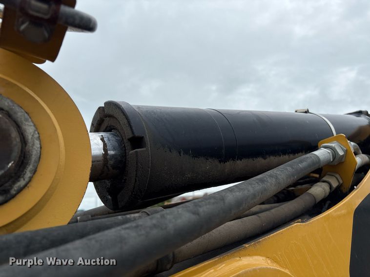 image for item EM2210 2010 Caterpillar 420E backhoe