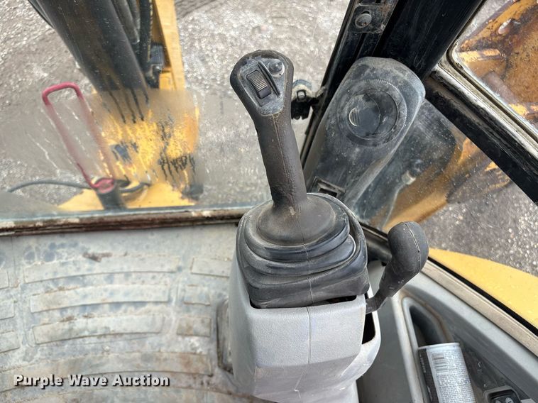 image for item EM2210 2010 Caterpillar 420E backhoe