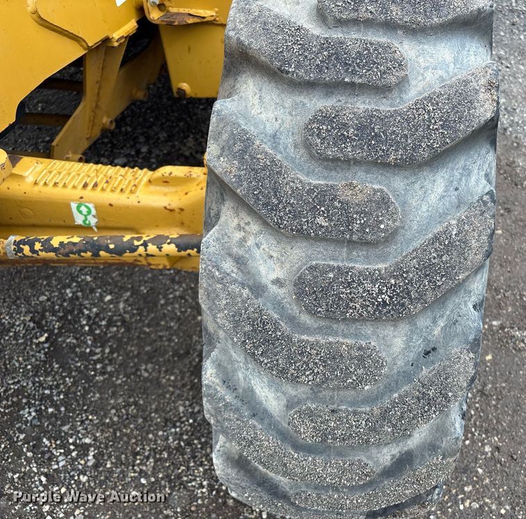 image for item EM2210 2010 Caterpillar 420E backhoe