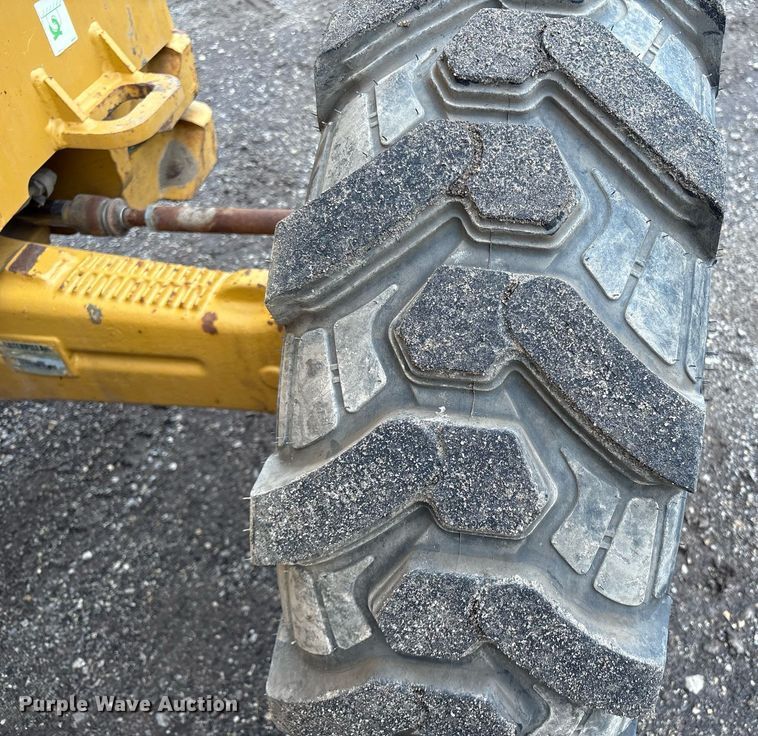 image for item EM2210 2010 Caterpillar 420E backhoe