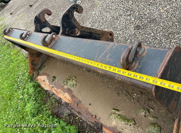 image for item EM2210 2010 Caterpillar 420E backhoe