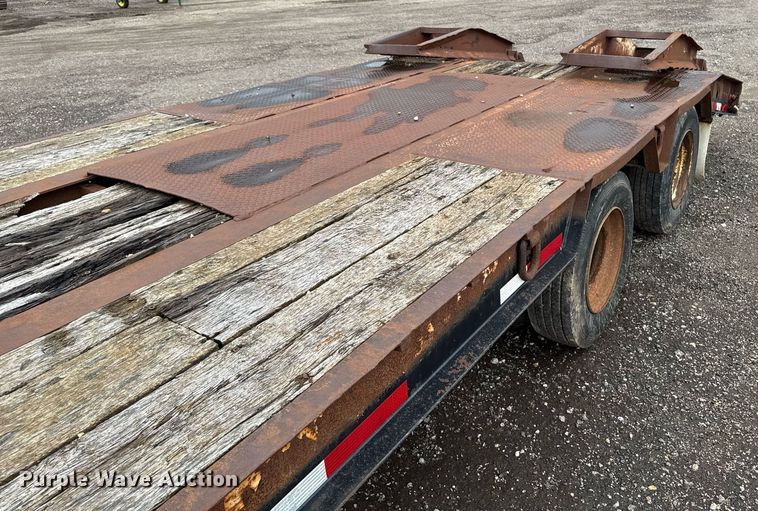 image for item EM2211 1999 Dynaweld drop deck equipment trailer