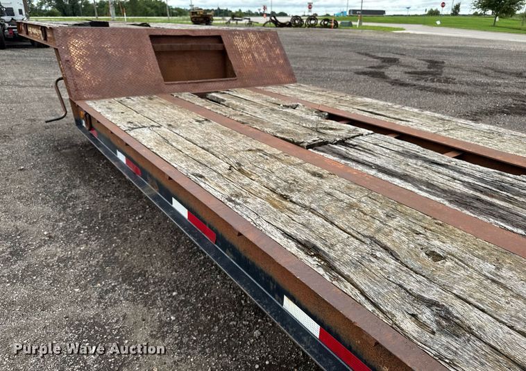image for item EM2211 1999 Dynaweld drop deck equipment trailer