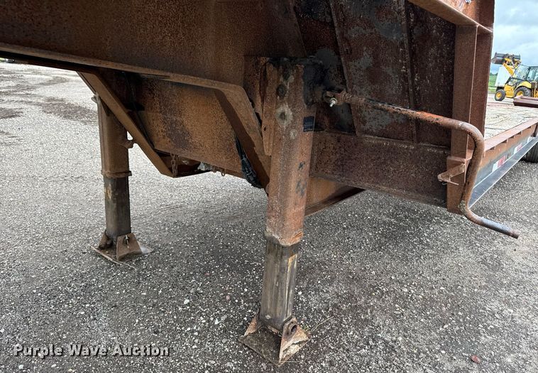 image for item EM2211 1999 Dynaweld drop deck equipment trailer