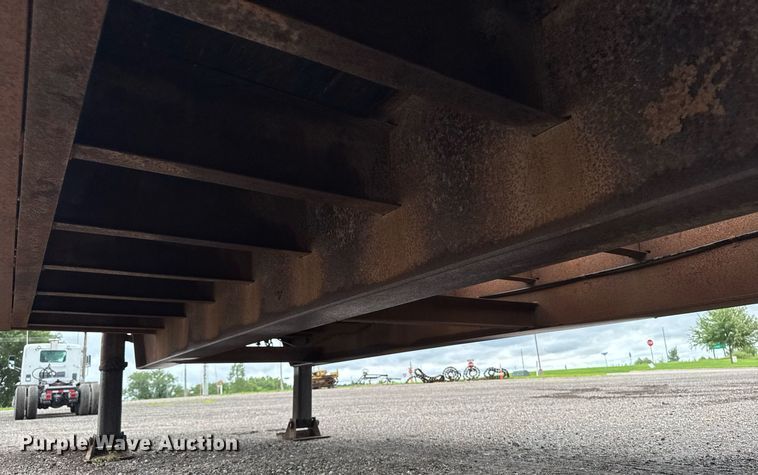 image for item EM2211 1999 Dynaweld drop deck equipment trailer