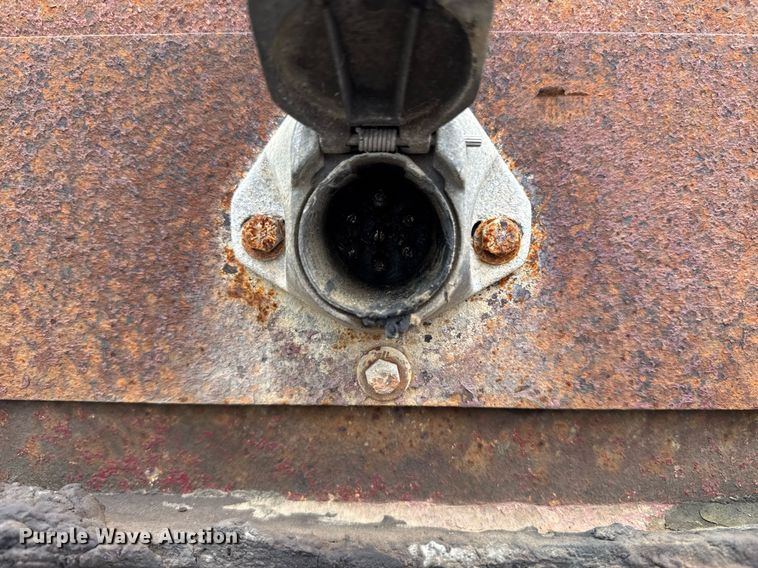 image for item EM2211 1999 Dynaweld drop deck equipment trailer