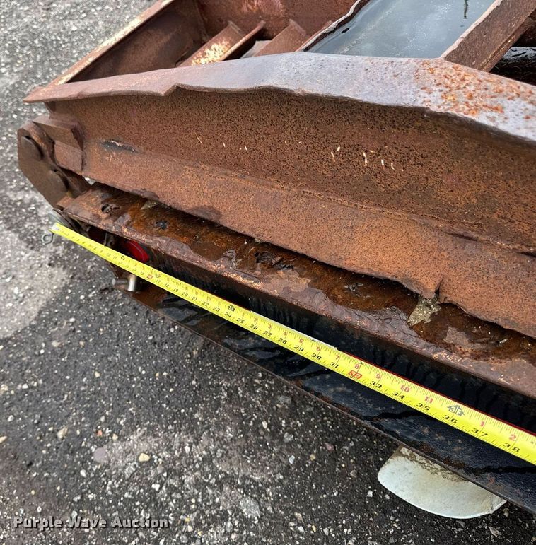 image for item EM2211 1999 Dynaweld drop deck equipment trailer