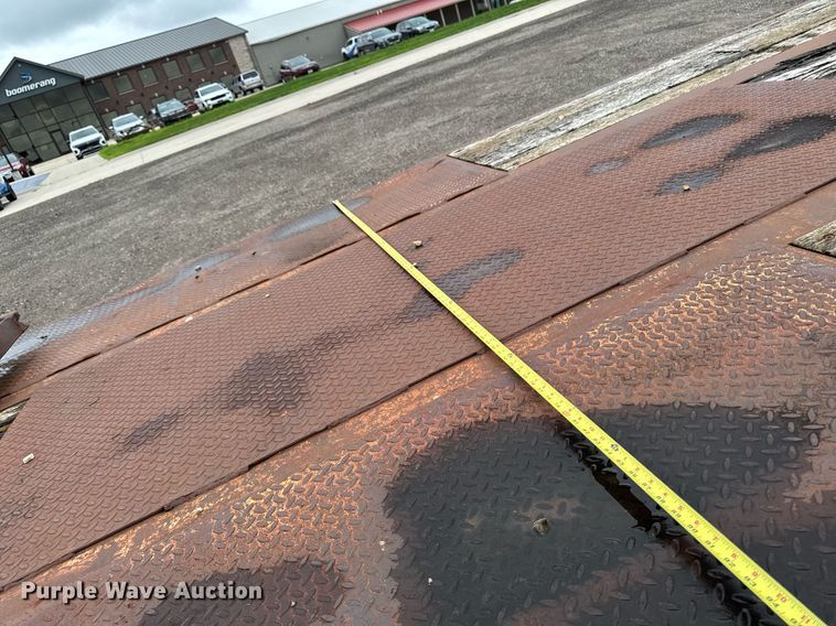 image for item EM2211 1999 Dynaweld drop deck equipment trailer