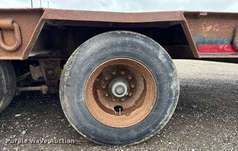 image for item EM2211 1999 Dynaweld drop deck equipment trailer