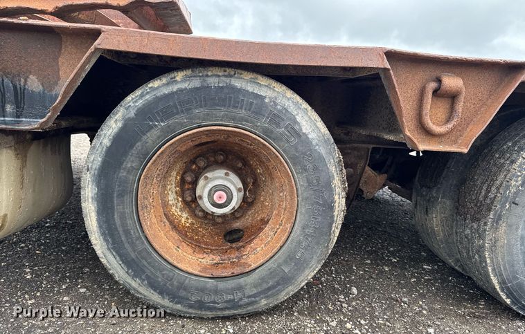 image for item EM2211 1999 Dynaweld drop deck equipment trailer