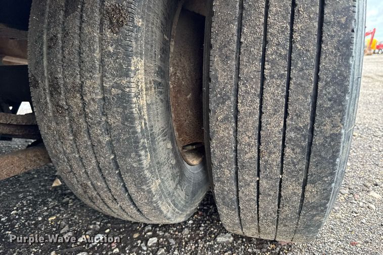 image for item EM2211 1999 Dynaweld drop deck equipment trailer