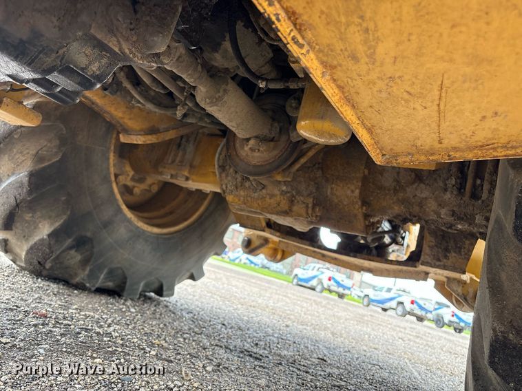 image for item EM2214 2010 Caterpillar  420E backhoe