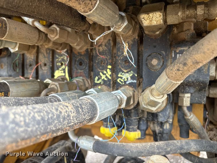 image for item EM2214 2010 Caterpillar  420E backhoe