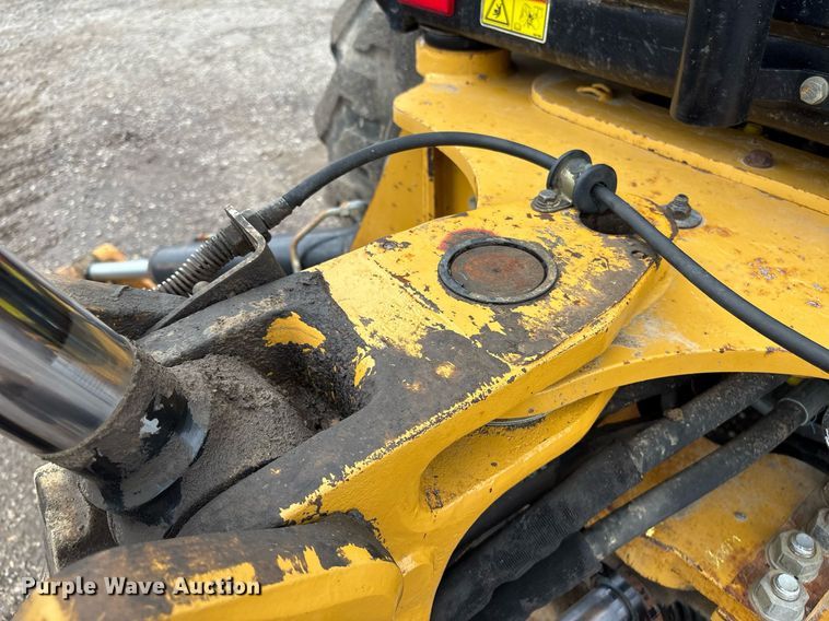 image for item EM2214 2010 Caterpillar  420E backhoe