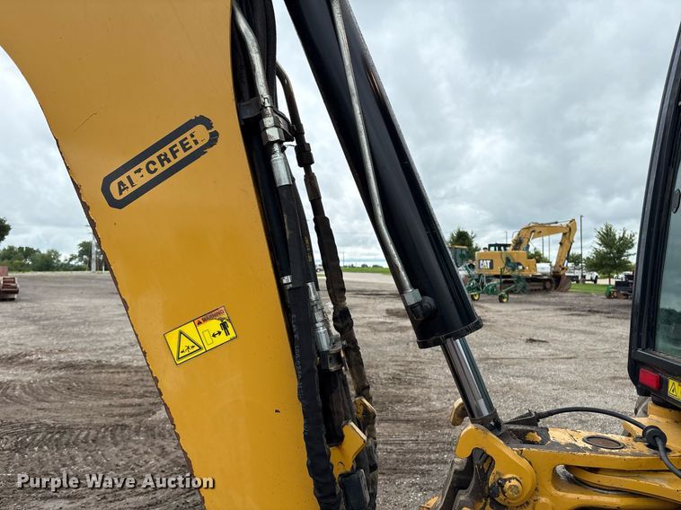 image for item EM2214 2010 Caterpillar  420E backhoe