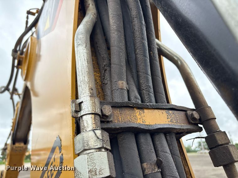 image for item EM2214 2010 Caterpillar  420E backhoe