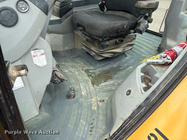 image for item EM2214 2010 Caterpillar  420E backhoe