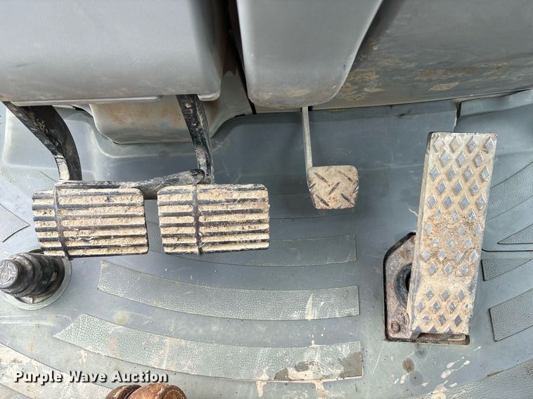 image for item EM2214 2010 Caterpillar  420E backhoe