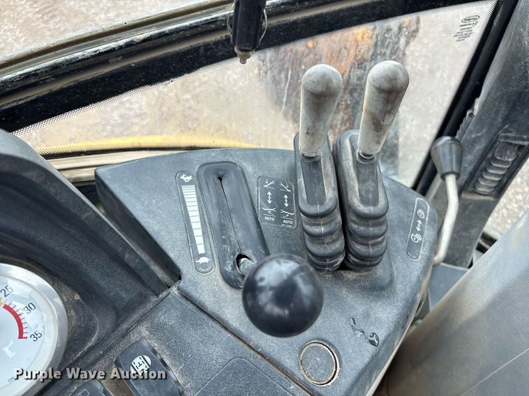 image for item EM2214 2010 Caterpillar  420E backhoe