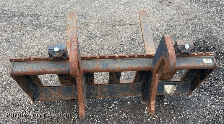 image for item EM2214 2010 Caterpillar  420E backhoe