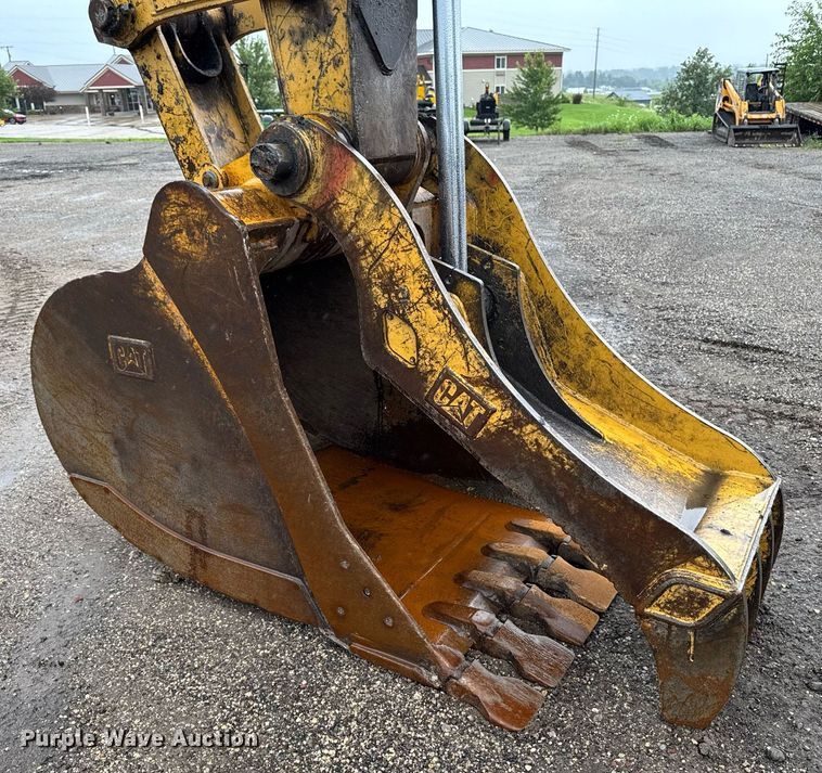 image for item EM2218 2011 Caterpillar 329D L excavator