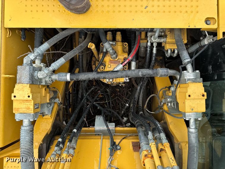 image for item EM2218 2011 Caterpillar 329D L excavator