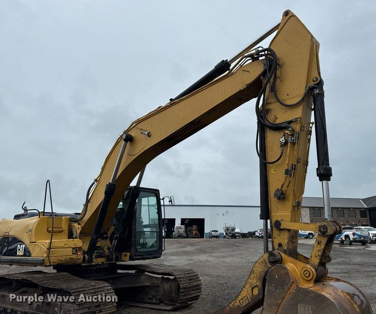 image for item EM2218 2011 Caterpillar 329D L excavator
