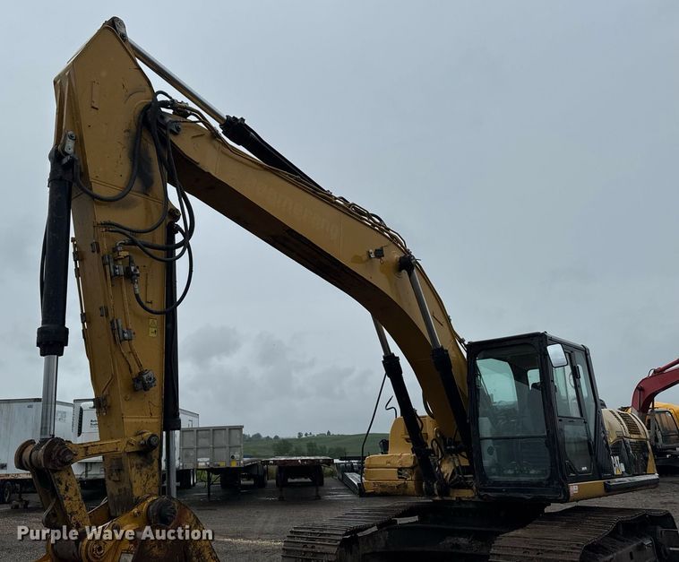 image for item EM2218 2011 Caterpillar 329D L excavator