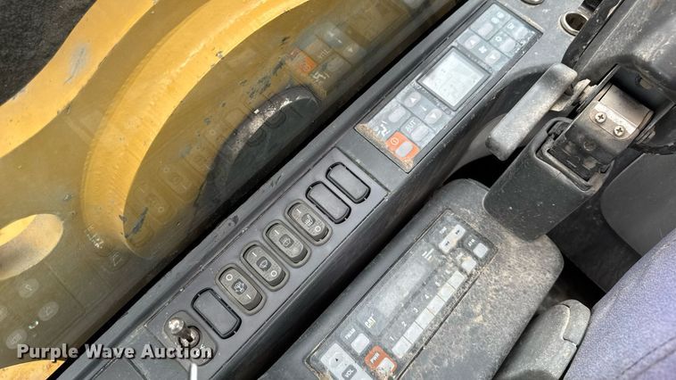 image for item EM2218 2011 Caterpillar 329D L excavator