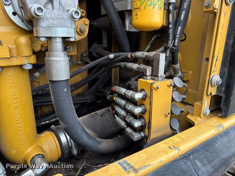 image for item EM2218 2011 Caterpillar 329D L excavator