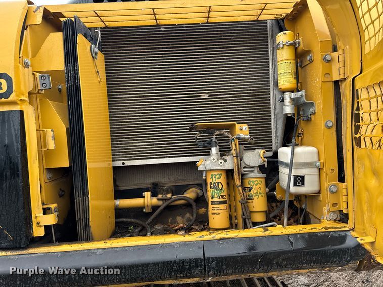 image for item EM2218 2011 Caterpillar 329D L excavator