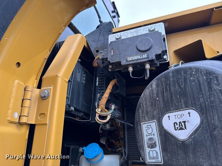 image for item EM2218 2011 Caterpillar 329D L excavator