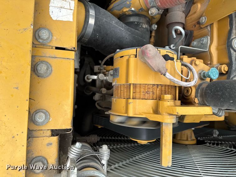 image for item EM2218 2011 Caterpillar 329D L excavator