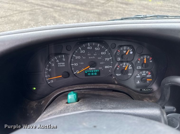 image for item EM2219 2005 GMC C5500 flatbed truck