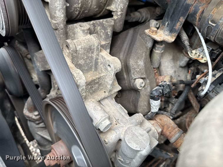 image for item EM2219 2005 GMC C5500 flatbed truck