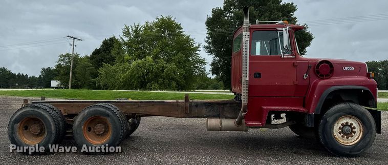 CAMIóN CHASIS 1995 FORD LT8000