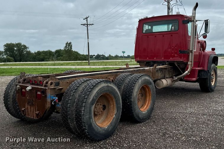 CAMIóN CHASIS 1995 FORD LT8000