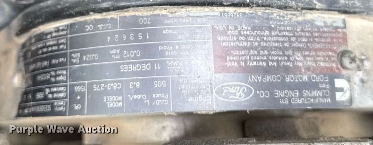 image for item EM2220 1995 Ford LT8000 truck cab and chassis