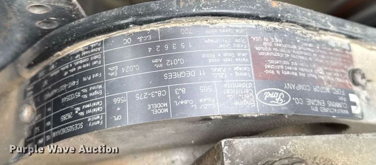 image for item EM2220 1995 Ford LT8000 truck cab and chassis