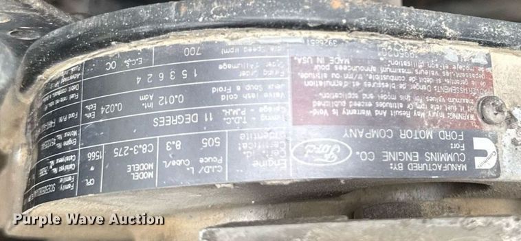 image for item EM2220 1995 Ford LT8000 truck cab and chassis