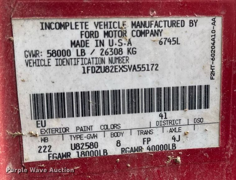 image for item EM2220 1995 Ford LT8000 truck cab and chassis