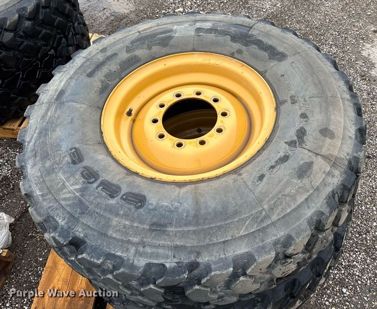 image for item EM2223 (6) Maxam MS203 motor grader tires