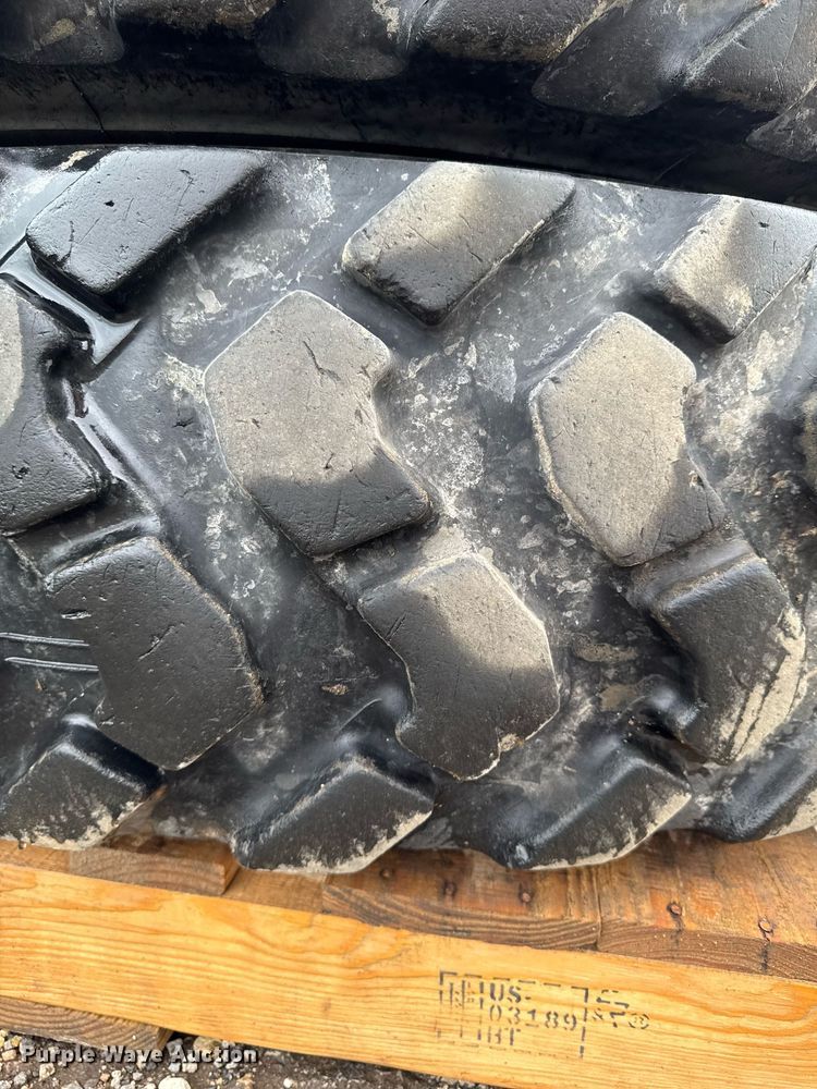 image for item EM2223 (6) Maxam MS203 motor grader tires