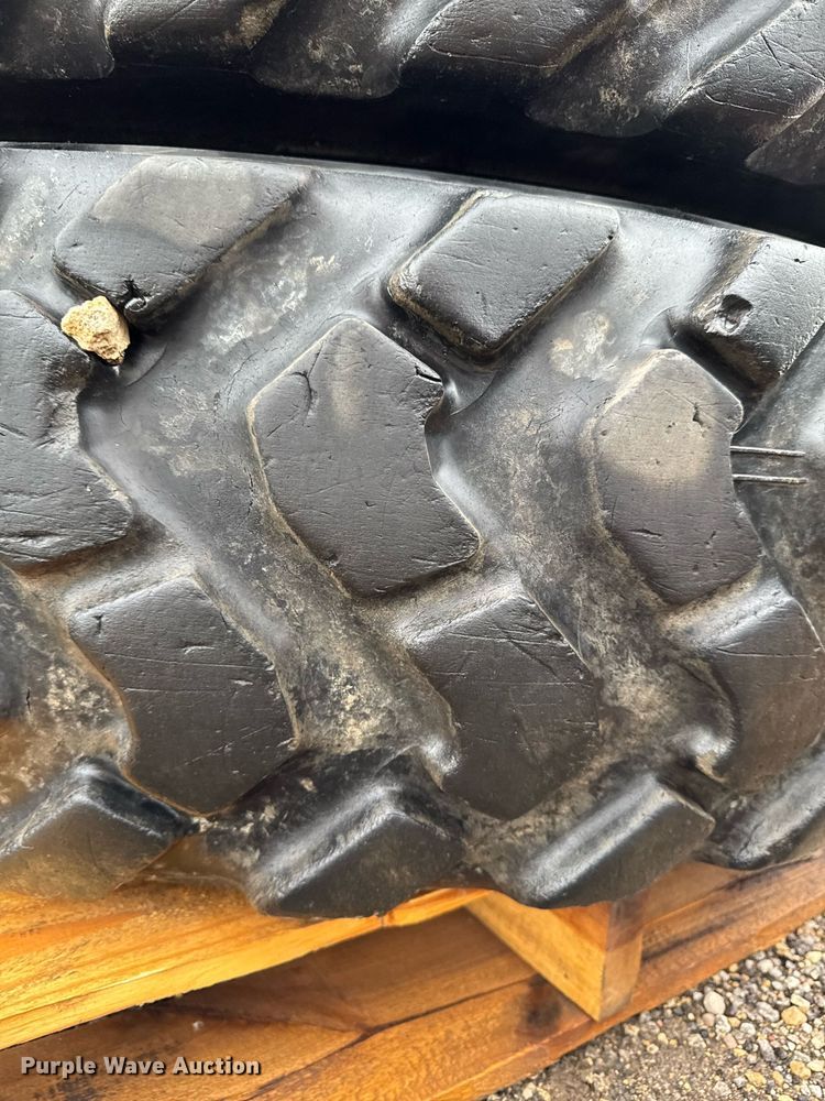 image for item EM2223 (6) Maxam MS203 motor grader tires