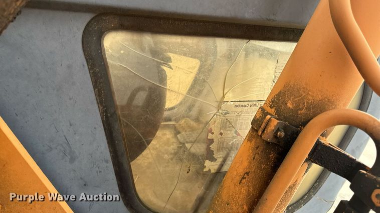 image for item EM2227 1997 Case 9020B excavator