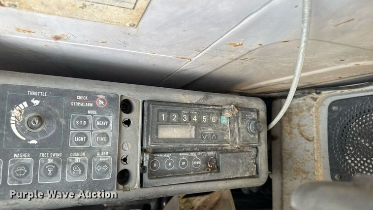 image for item EM2227 1997 Case 9020B excavator