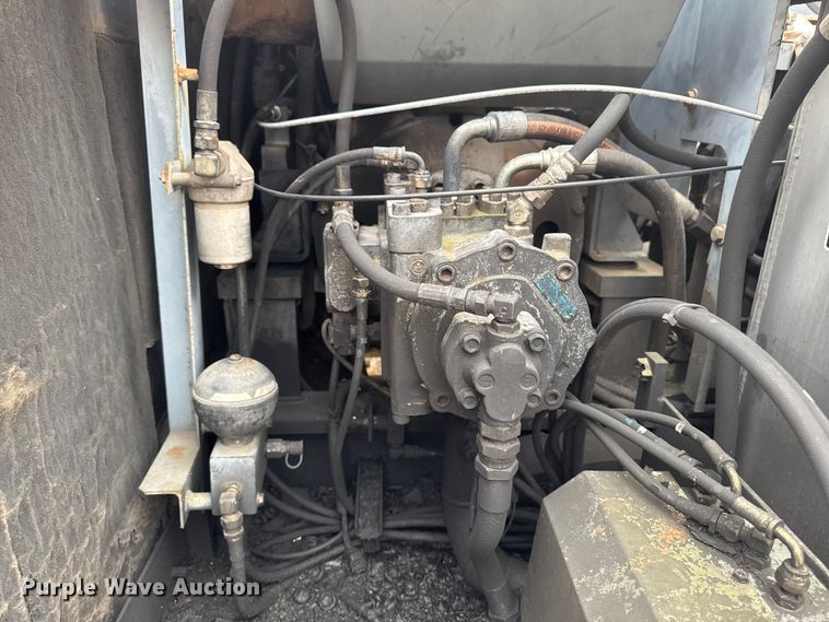 image for item EM2227 1997 Case 9020B excavator