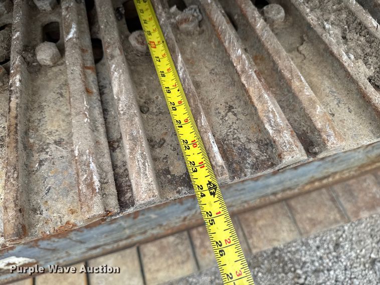 image for item EM2227 1997 Case 9020B excavator