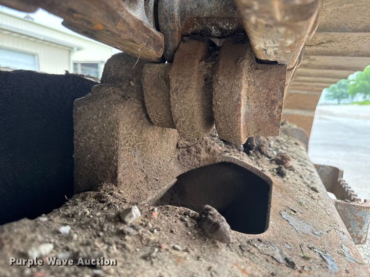 image for item EM2227 1997 Case 9020B excavator